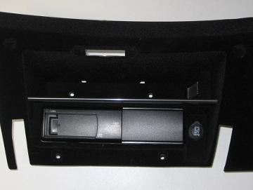 Lancia Thesis 6-Fach CD-Wechsler mit Ablagefach