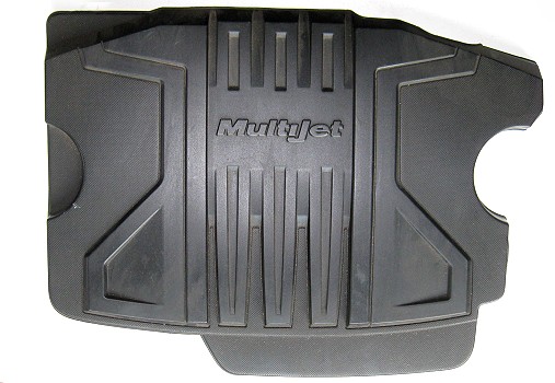 Fiat Croma Motorabdeckung