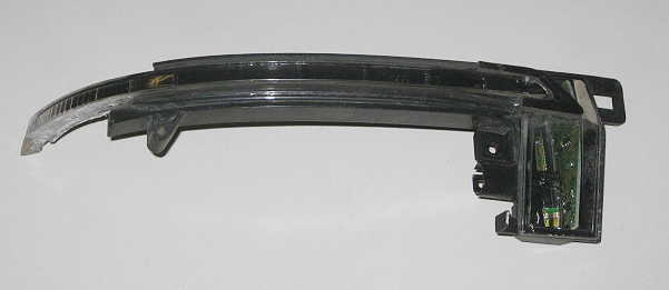 Audi Q3 Spiegelblinker links