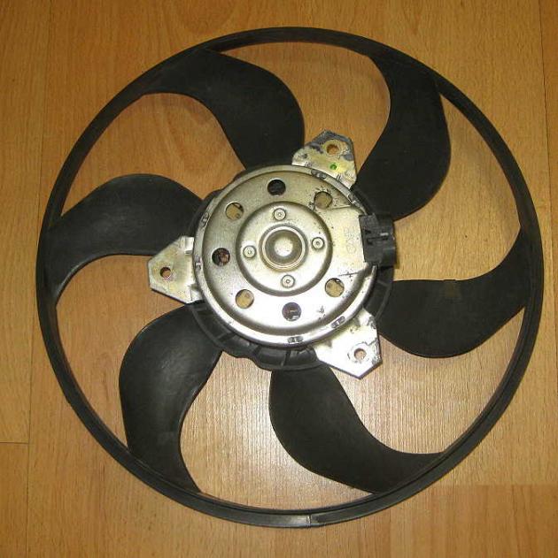 Lancia Ypsilon Lüfterrad