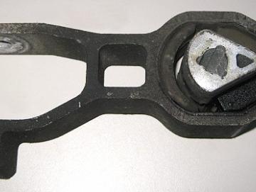 Fiat Grande Punto Getriebelager mitte unten