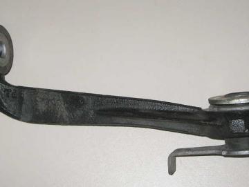 Fiat Talento Vorderachsträgerabstützung rechts - Nebenpleuel