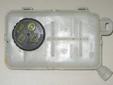 Fiat Talento Bremsflüssigkeitsbehälter