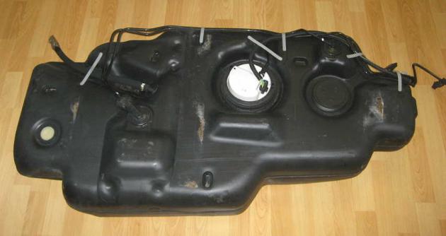 Fiat Scudo Kraftstofftank mit Pumpe und Gestänge