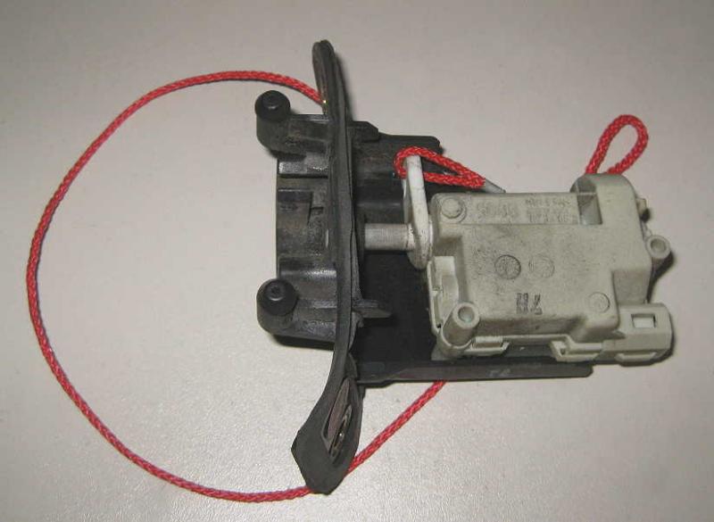 Lancia Musa Verriegelung Tankklappe