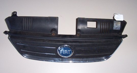 Fiat Idea Kühlergrill  Fiat-Nr.: 735357980