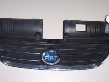 Fiat Idea Kühlergrill  Fiat-Nr.: 735357980