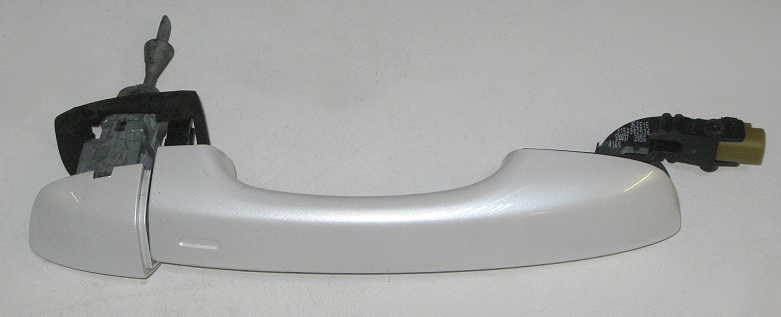 VW Passat Türgriff vorne links mit Schließzylindergehäuse Nr.: 3G0837167A