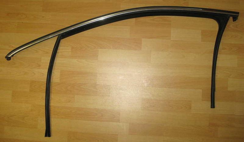 VW Passat Fensterführung Tür vorne links Nr.: 3G0837431M