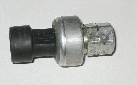 Drucksensor - Geber für Fiat  / Lancia / Alfa - dreipolig  Fiat Nr.: 51768498
