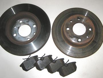 Fiat Barchetta Bremsen  gebrauchte Bremsscheiben + Bremsbeläge hinten