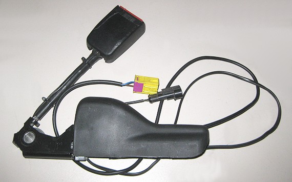 Fiat Barchetta Gurtschloss Gurtstraffsystem Gurtpeitsche  Fahrer - links