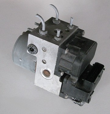 Fiat Barchetta  ABS Steuerblock Bosch Nr.: 0 265 216 508   Fiat Nr.:  46474538