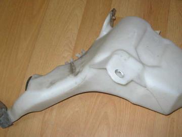 Lancia Delta 844  Scheibenwischwasserbehälter