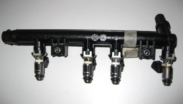 Fiat Panda  Einspritzleiste  B671 32190.183.01