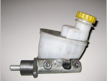 Fiat Panda Hauptbremszylinder mit Behälter   Bosch Nr.: 0 204 251 656