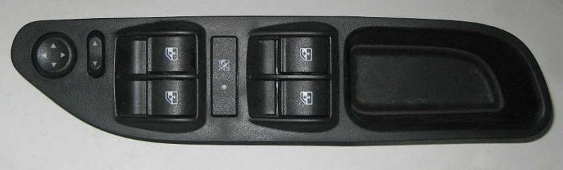 Fiat Tipo Schalter Fensterheber vorne links Nr.: 735631478