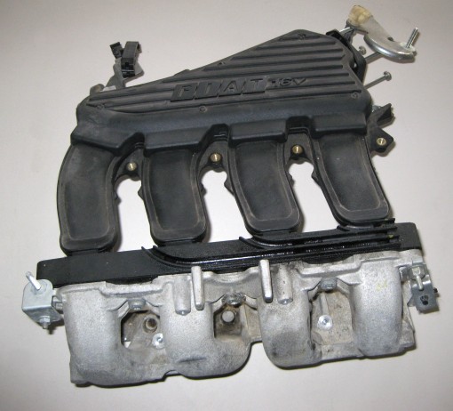 Fiat Stilo 1.6 16 V Ansaugbrücke Nr.: 46535698 / 46541292