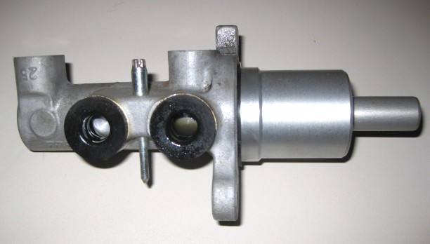 Lancia Thesis Hauptbremszylinder