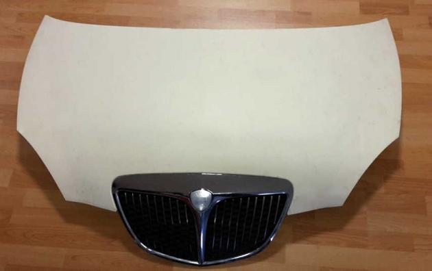 Lancia Ypsilon Motorhaube