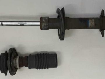 Lancia Ypsilon Stoßdämpfer rechts