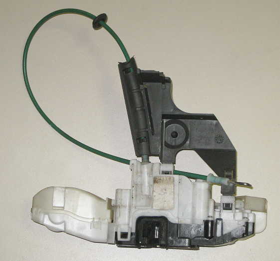 Lancia Ypsilon Türschloss links