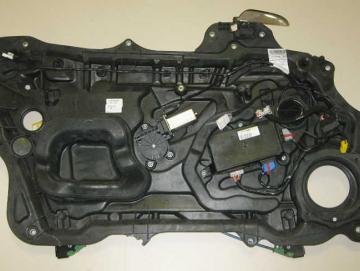 Lancia Ypsilon Türinnenverkleidung mit Steuergerät