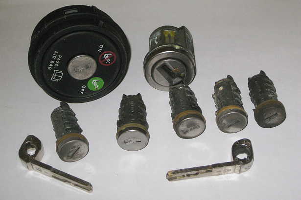 Lancia Thesis Schliesszylinder