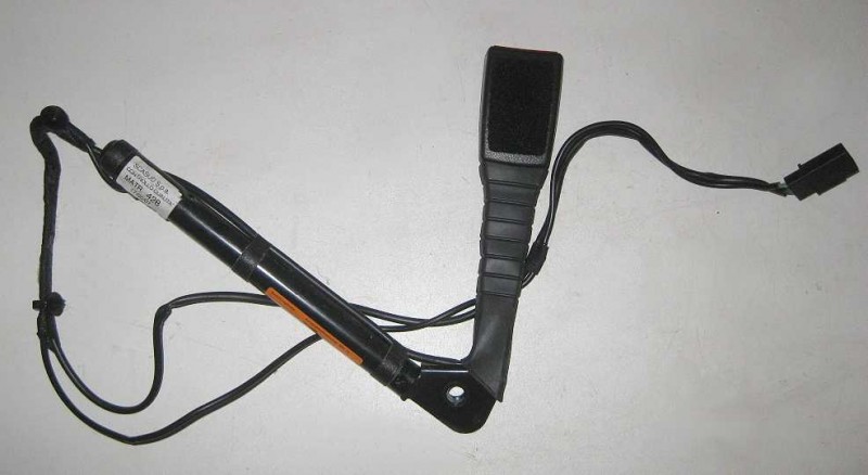 Alfa Romeo 159 Gurtstraffer vorne rechts Nr.: 184838960