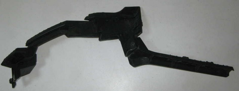 Alfa Romeo Giulia Halterung Stoßstange hinten rechts