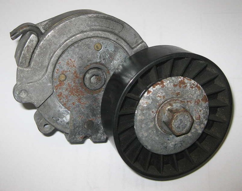 Fiat Lancia Alfa 3.0 V6 24V Spannrolle + Arm