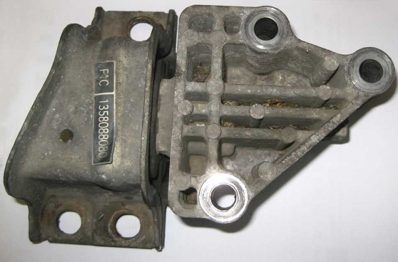 Fiat Ducato Motorlager Nr.: 1358088080