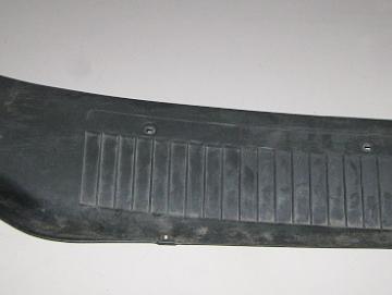 Windlaufverkleidung rechts Nr.: 2198352050