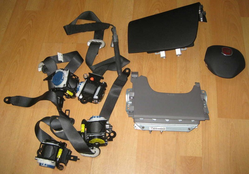 Fiat Fullback Airbag mit Sicherheitsgurten