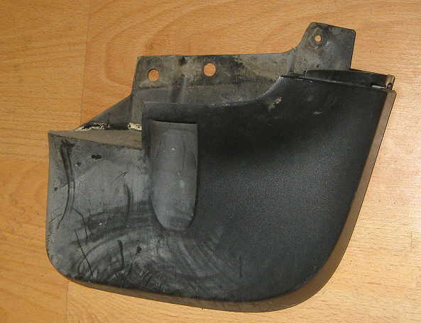 Fiat Fullback Schmutzfänger hinten links Nr.: 5370B552