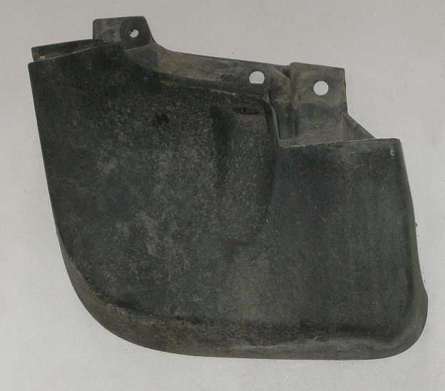 Fiat Fullback Schmutzfänger vorne links Nr.: 5370B551