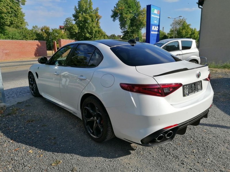 Alfa Romeo Giulia Quadrifoglio