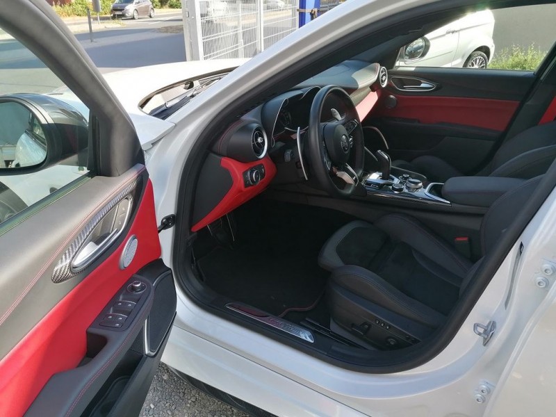 Alfa Romeo Giulia Quadrifoglio