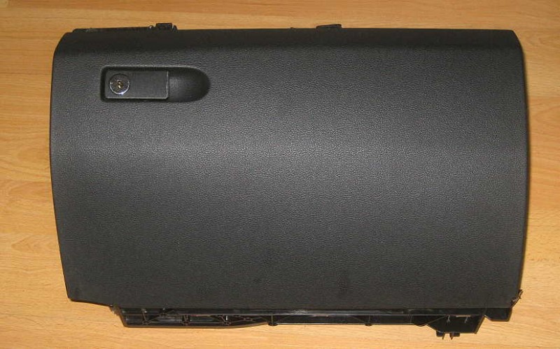 Mercedes Benz Handschuhfach