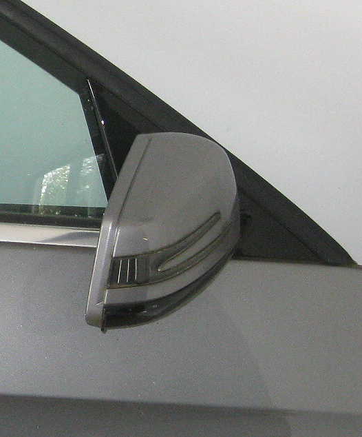 Mercedes Benz Spiegel vorne rechts