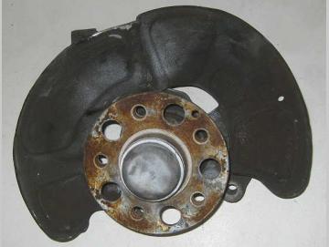 Mercedes Benz Achsschenkel links Nr.: 2123302505