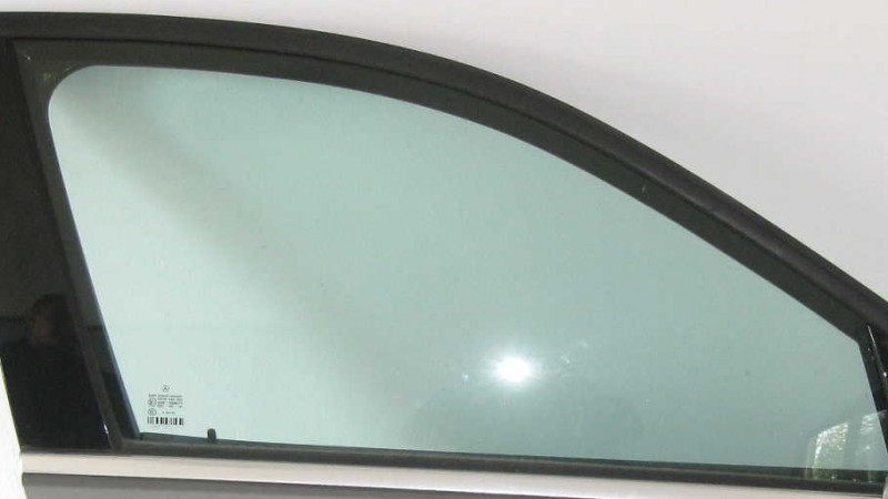 Mercedes Benz Seitenscheibe vorne rechts
