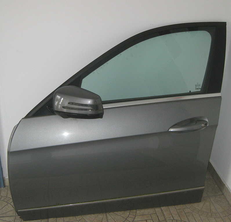 Mercedes Benz W212 Tür vorne links