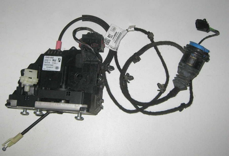 Opel Corsa E Türschloss hinten links Nr. 13431842