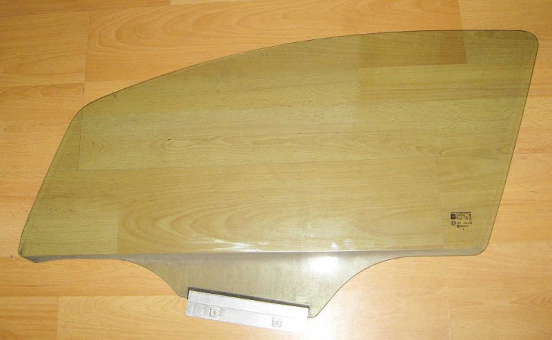 Opel Corsa E Scheibe Tür vorne links