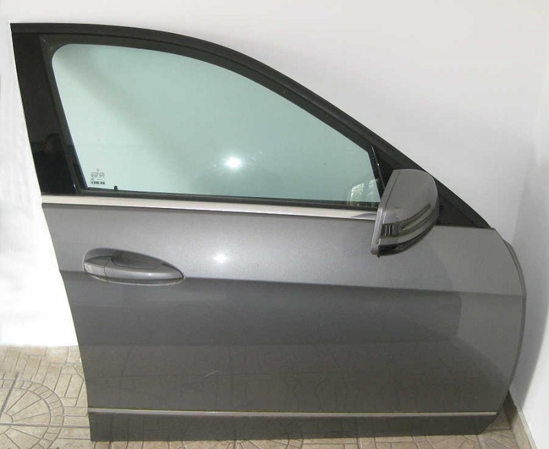 Mercedes Benz W212 Tür vorne rechts